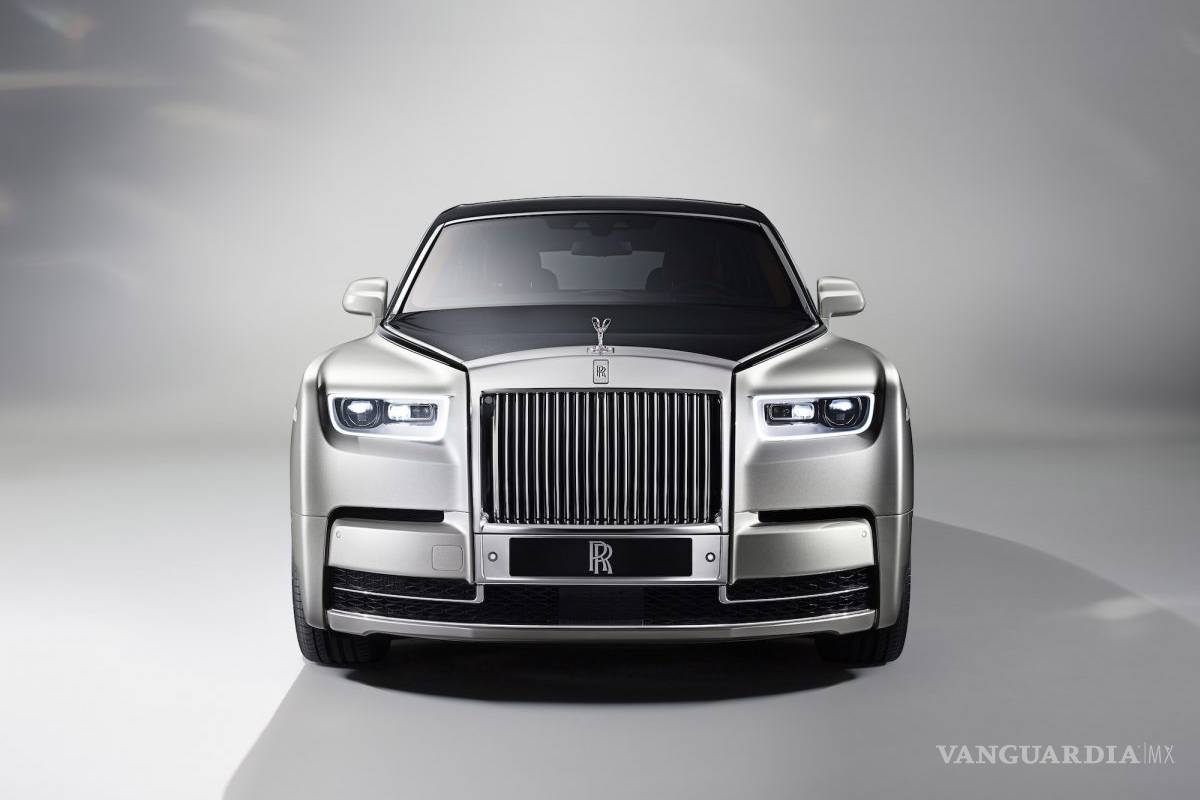 $!Rolls-Royce presentó el auto más lujoso que ha diseñado en su historia
