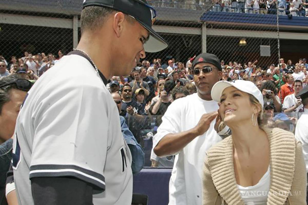 JLo y Alex Rodríguez se suman a lista de donantes para las víctimas de Harvey