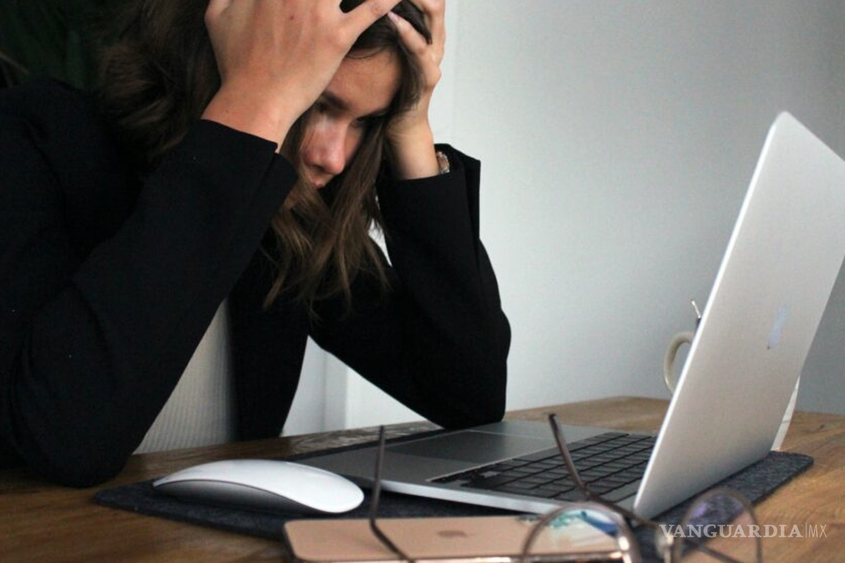 Agotamiento laboral en México: 67% de los trabajadores lo han experimentado