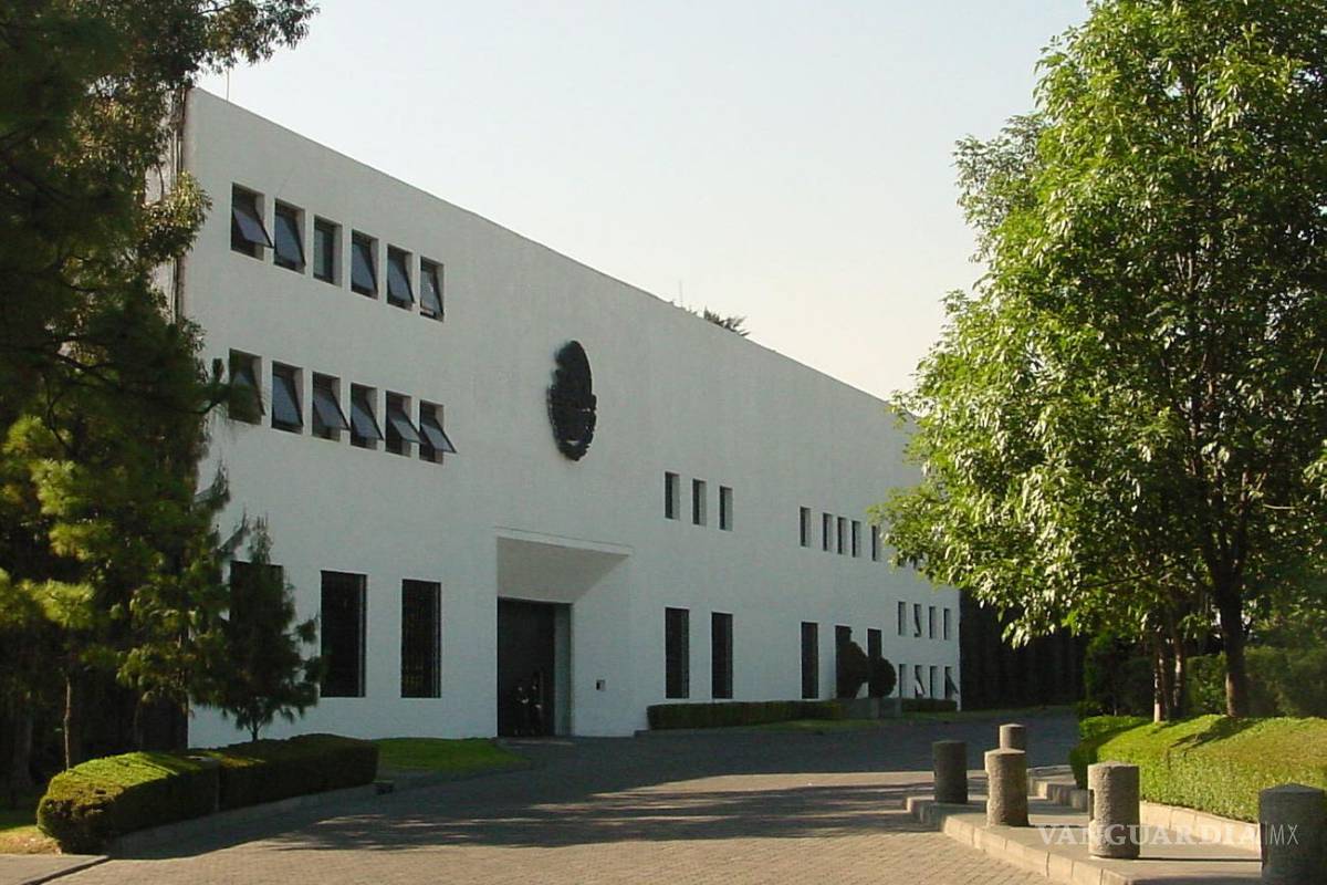 Senadores del PRI y PVEM se reúnen con Peña Nieto