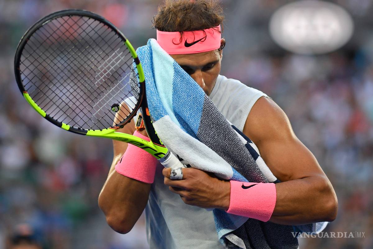 Nadal abandona el Abierto de Australia por lesión