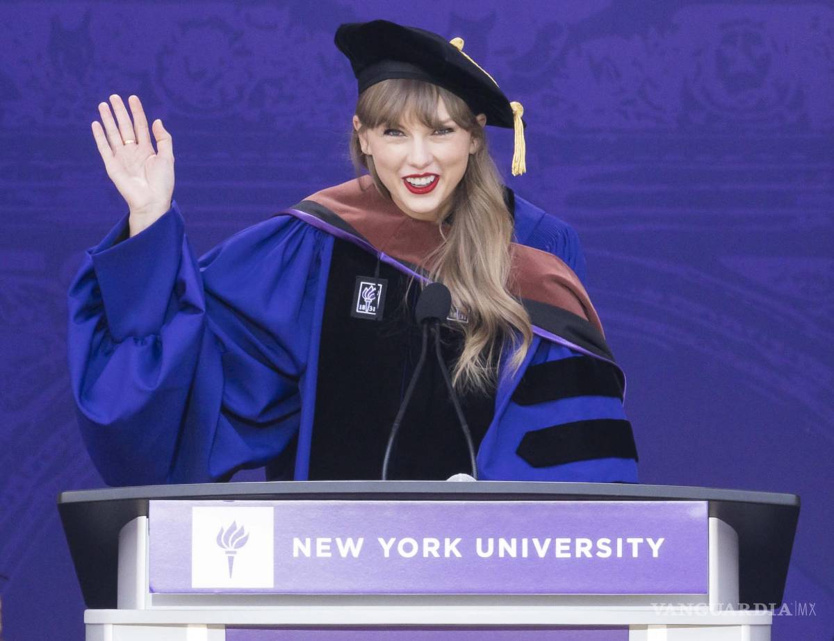 $!Taylor Swift durante su discurso a la generación.
