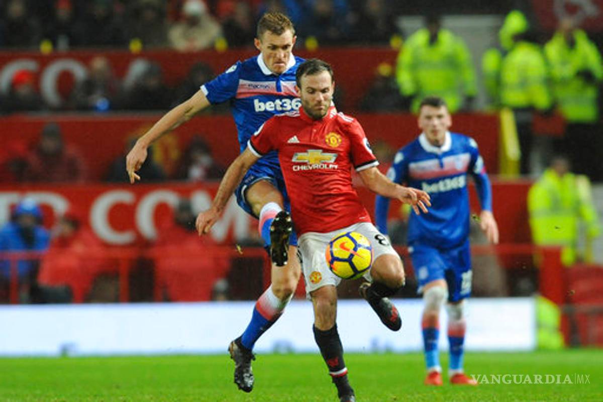 $!Mata amplía un año su contrato con el Manchester United