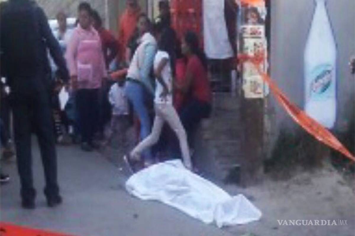 Adolescente se despide en Facebook y se suicida