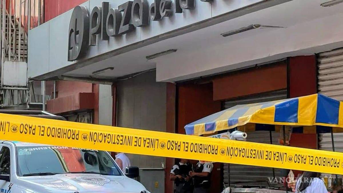 Aseguran 50 celulares en cateo a la Plaza de la Tecnología en Monterrey