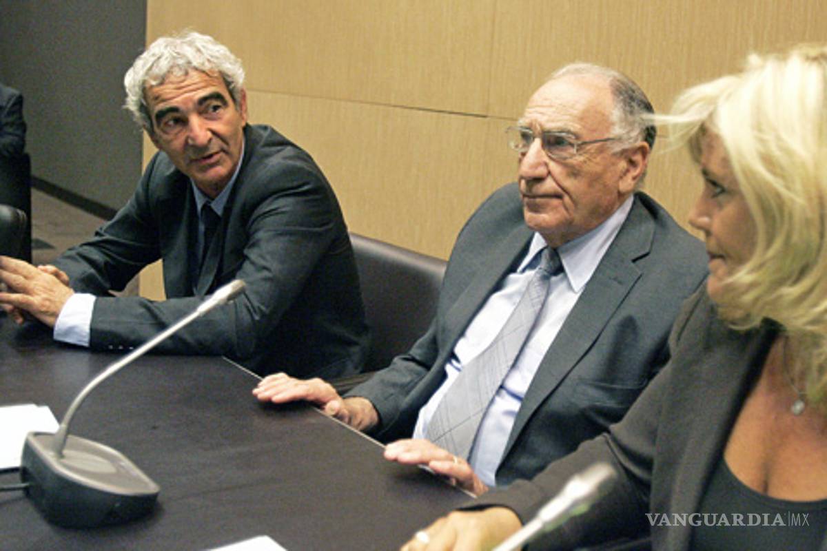 Domenech culpa a la prensa del caos francés en Sudáfrica