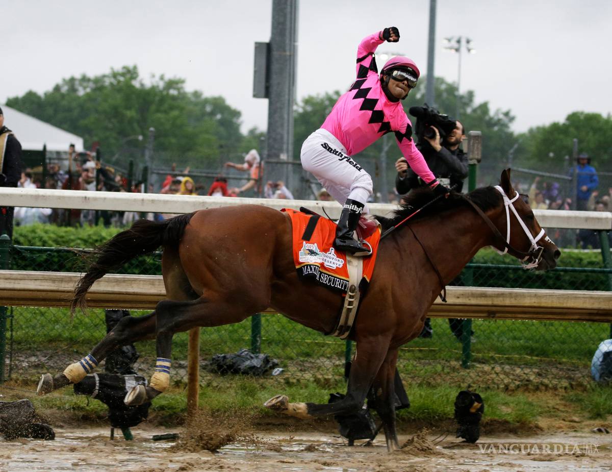 $!En una controvertida decisión, Country House gana el Derby de Kentucky