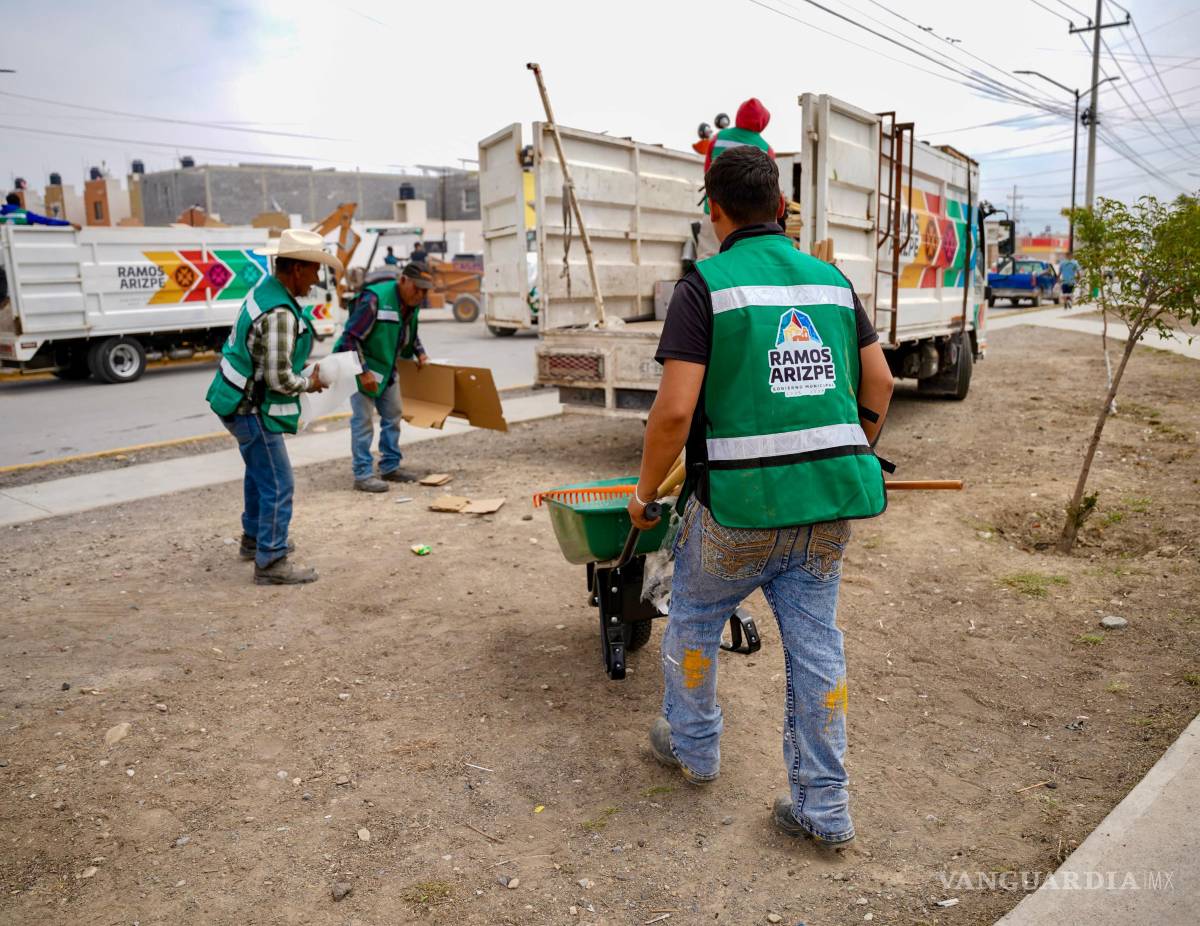 $!Cuadrillas municipales recibieron equipo especializado para reforzar labores de limpieza y mantenimiento.