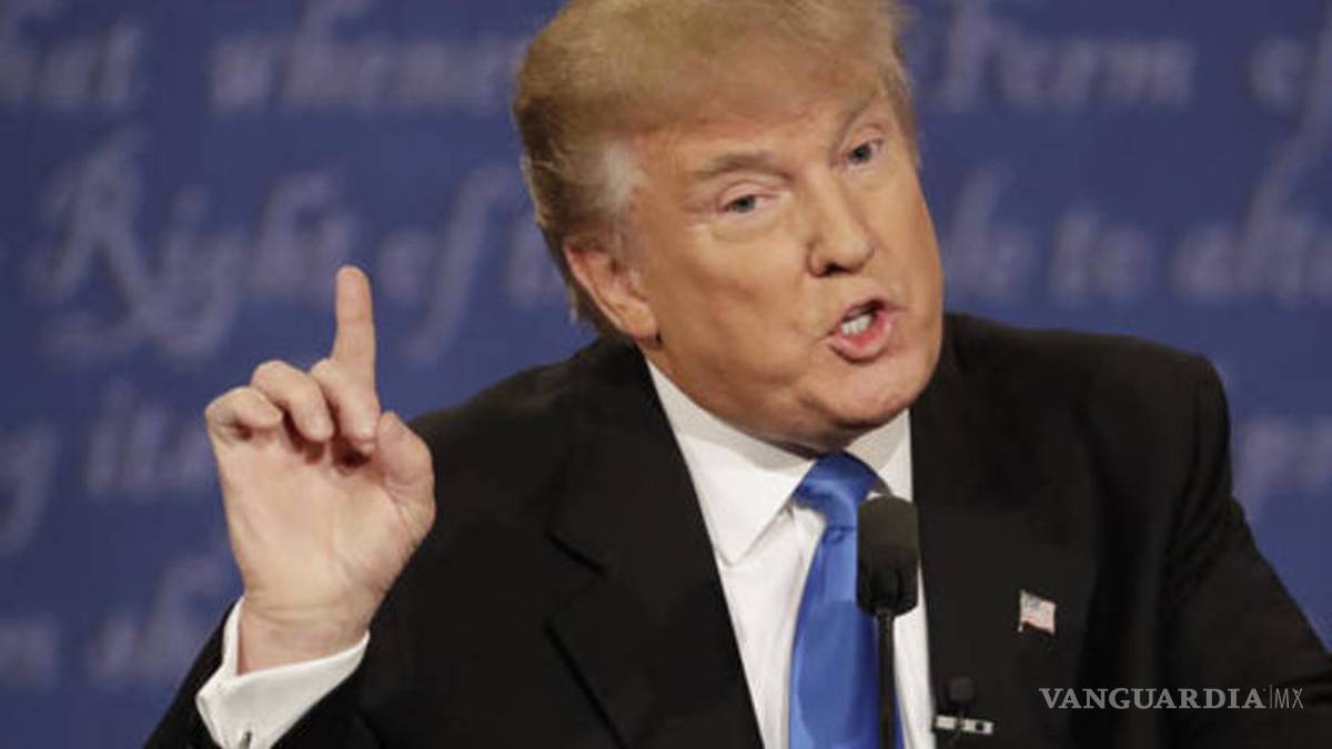 Donald Trump rechaza elogios nazis de grupo de ultraderecha