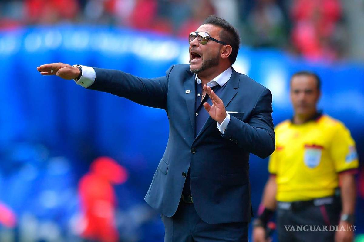 ‘Turco’ Mohamed defiende al mexicano