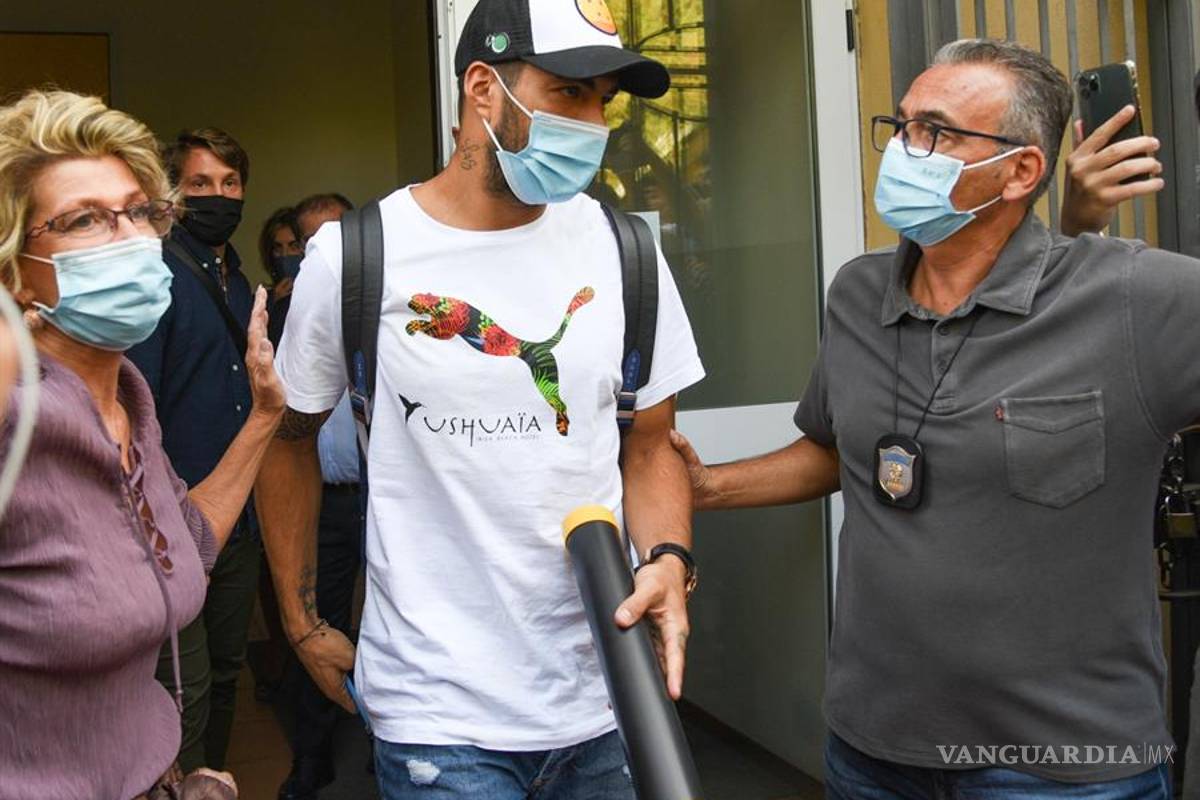 Luis Suárez ya está en Italia buscando la doble nacionalidad