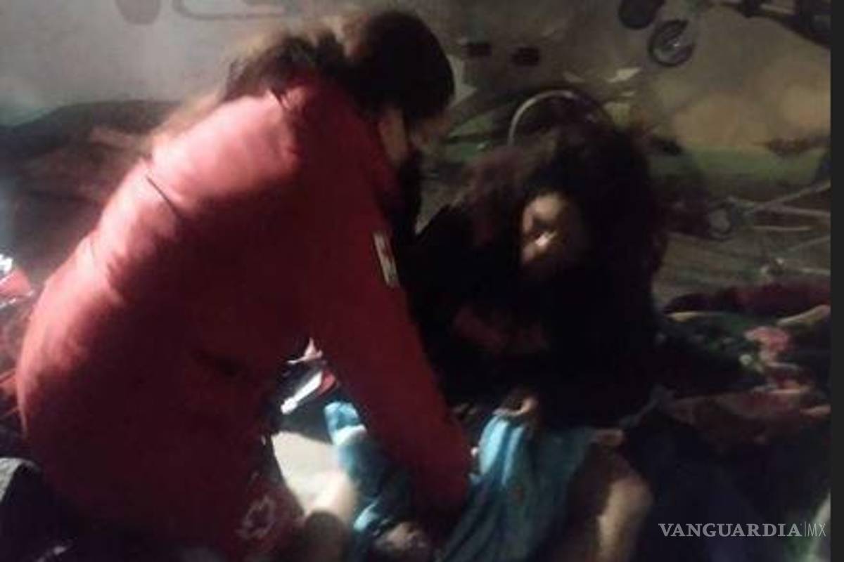 Bebé se adelanta y nace en su vivienda; ayudan agentes policiacos de Torreón