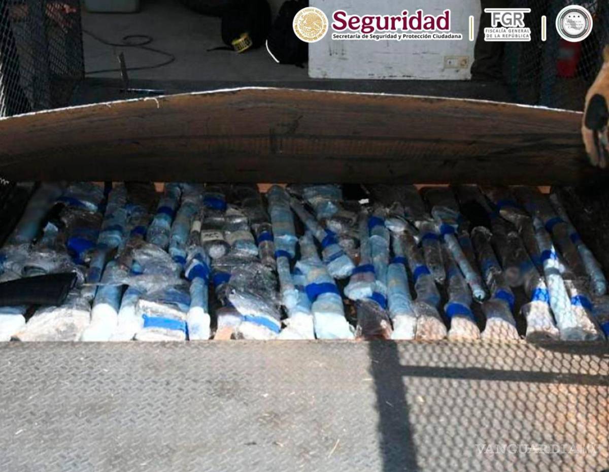 $!Aseguran 210 armas en Nuevo León; detienen a tres por presunto tráfico desde Texas