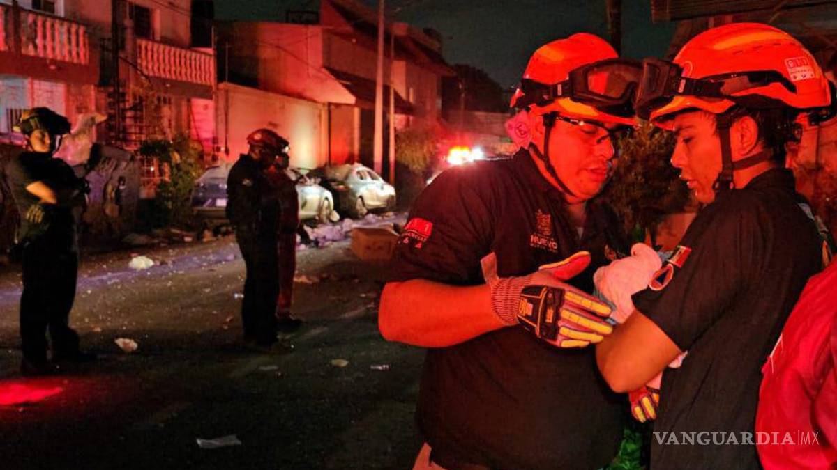 Explosión en empresa de productos médicos deja 2 heridos y 14 evacuados, en Nuevo León