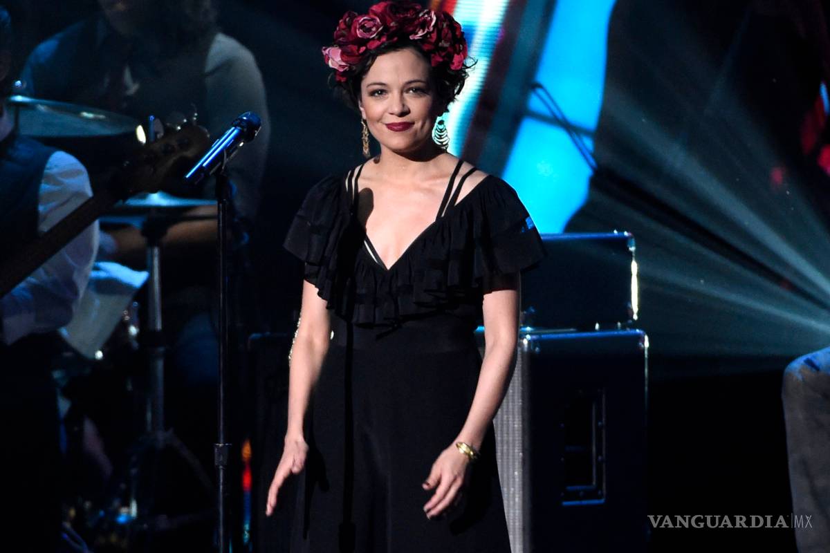 Para Lafourcade y Pitbull el Grammy a mejor álbum de rock latino