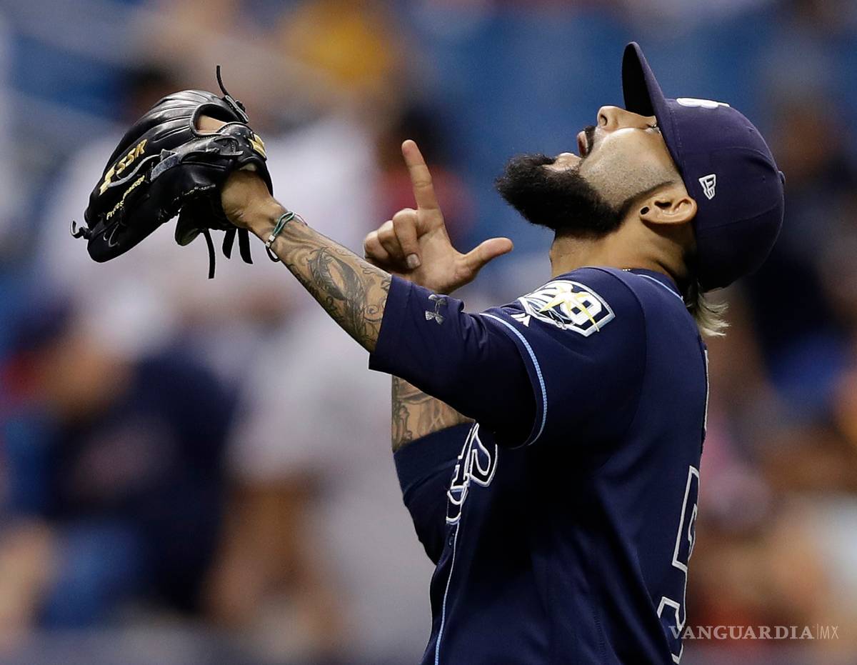 $!Rays sacan la escoba y barren en la serie a los Angelinos de Los Ángeles