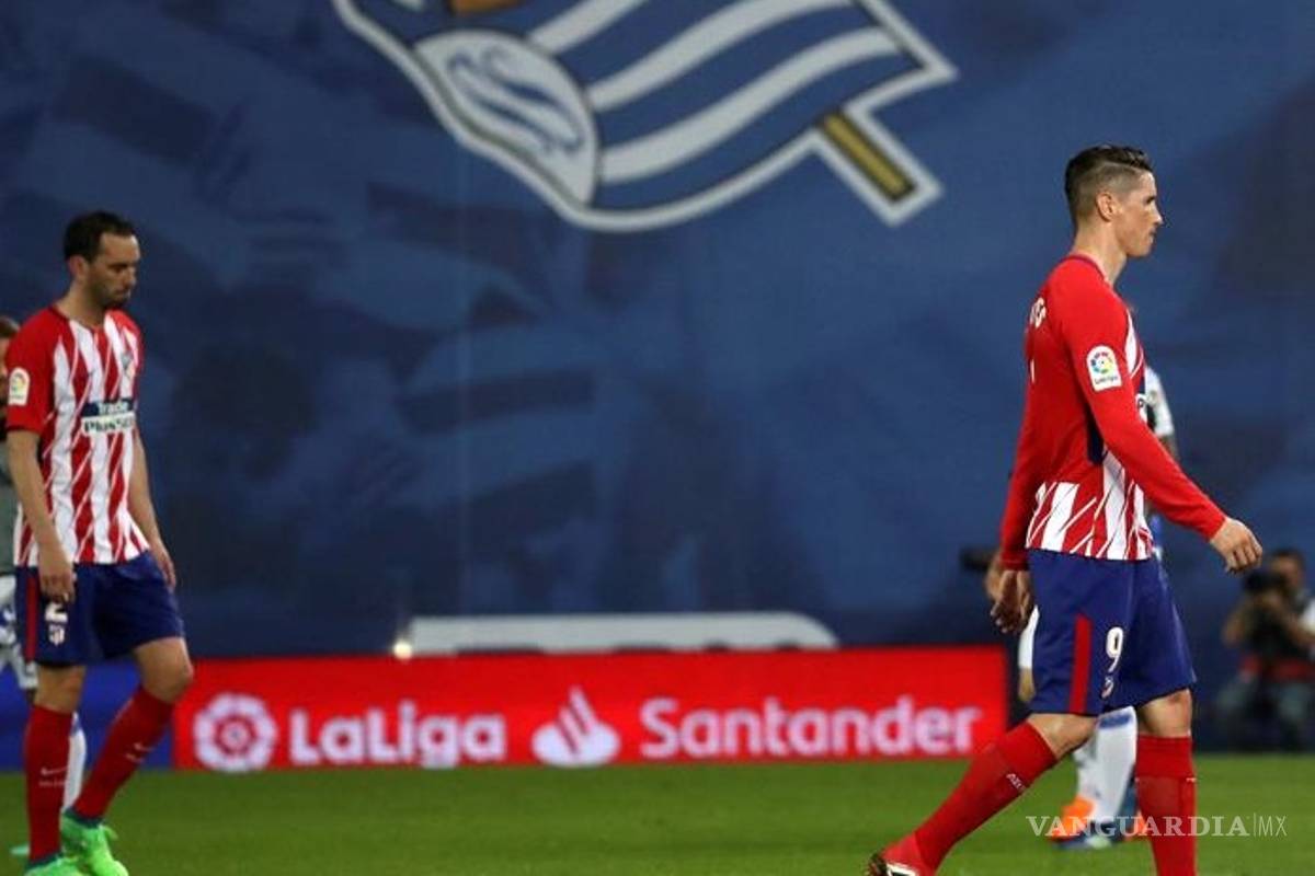 Atlético de Madrid pierde por goleada y deja en bandeja de plata el título al Barcelona