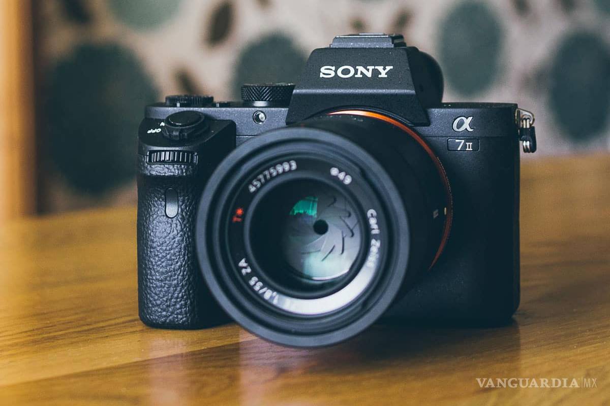 Lanza Sony su nueva cámara a7III