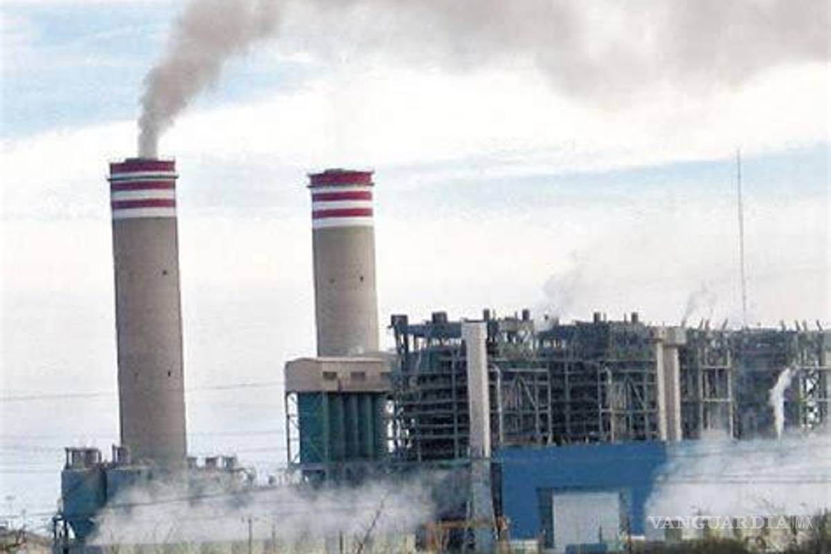 $!Los contaminantes generados en las carboeléctricas ponen en riesgo miles de vidas.