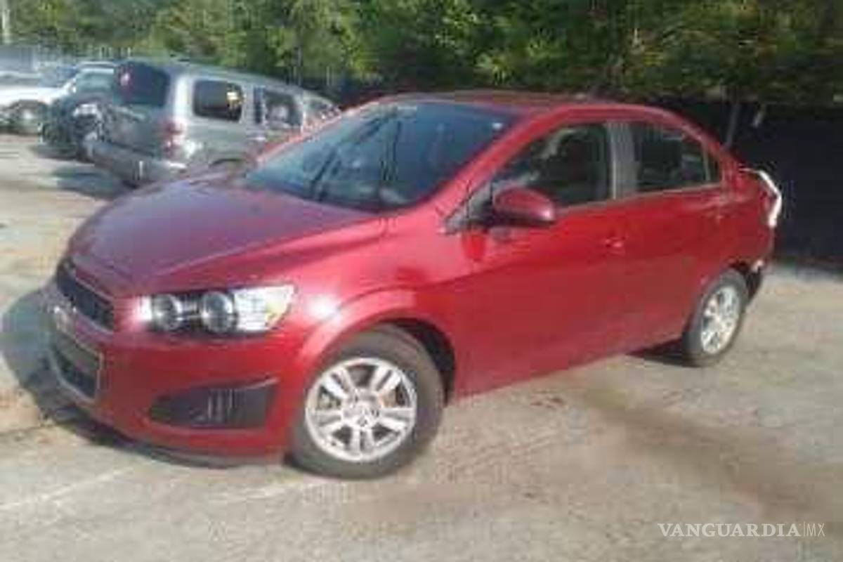 $!El auto que se le “escondió” a su dueño.