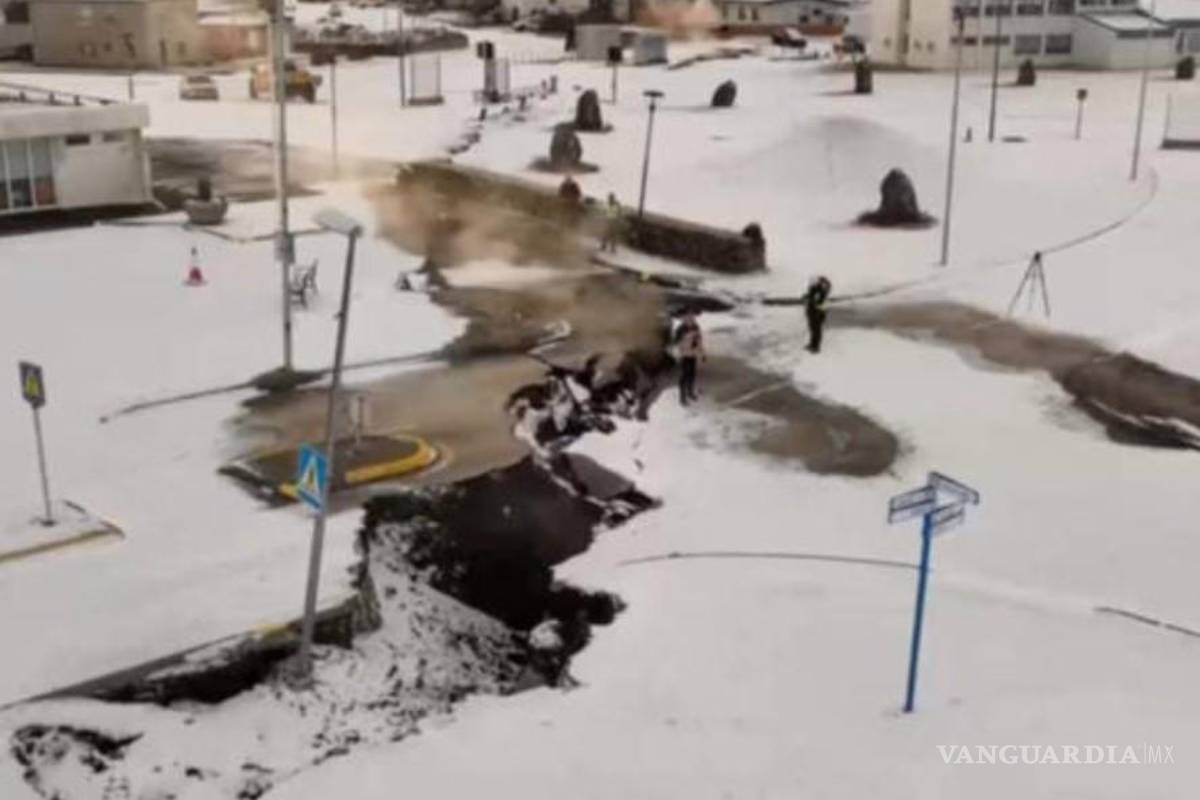 Disminuye alarma por volcán en Islandia; revela dron grietas impactantes en Grindavik