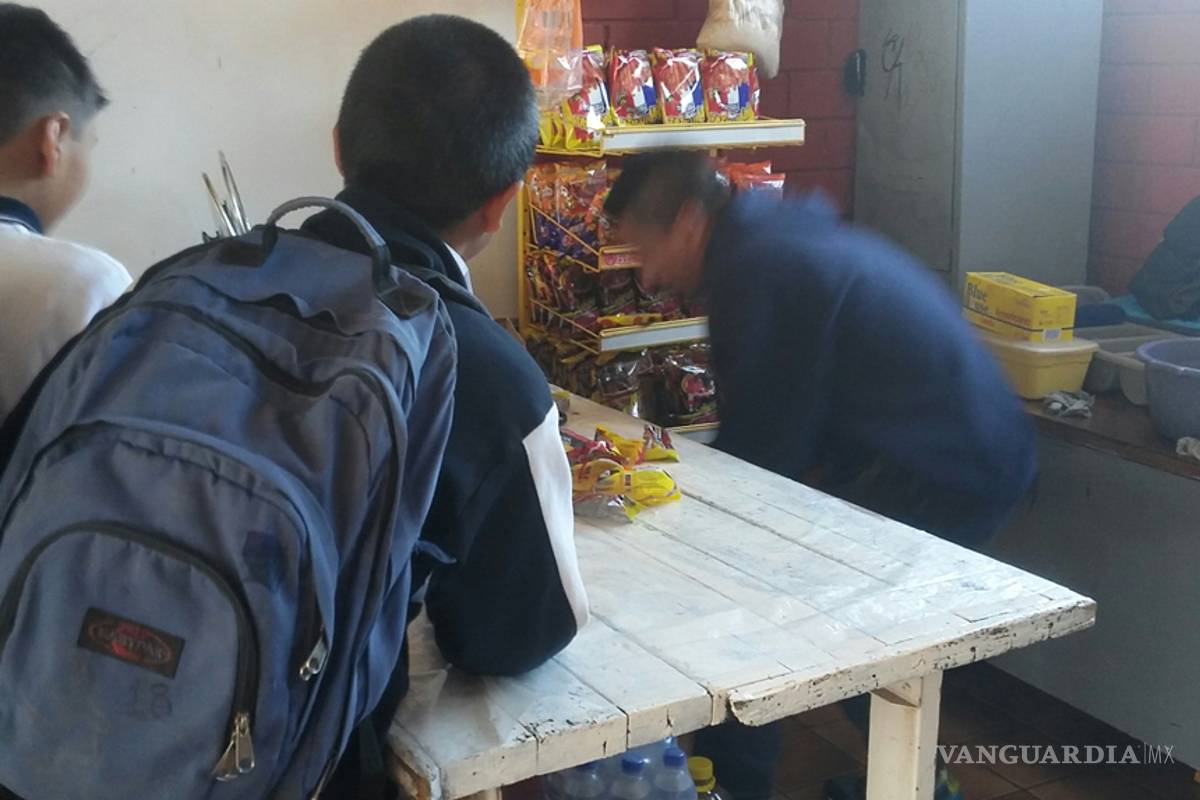 Piden 'expulsar' los refrescos de escuelas de Saltillo