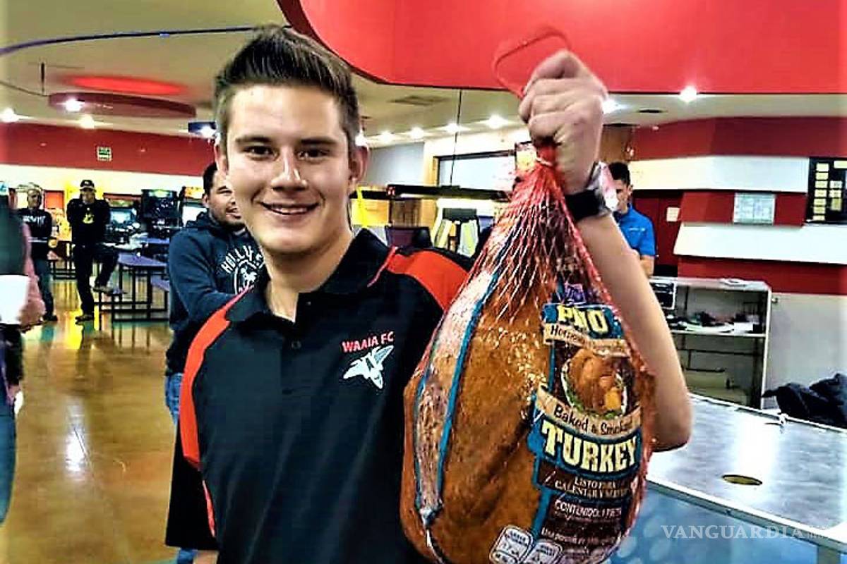 Chuza por el pavo en Metrobol