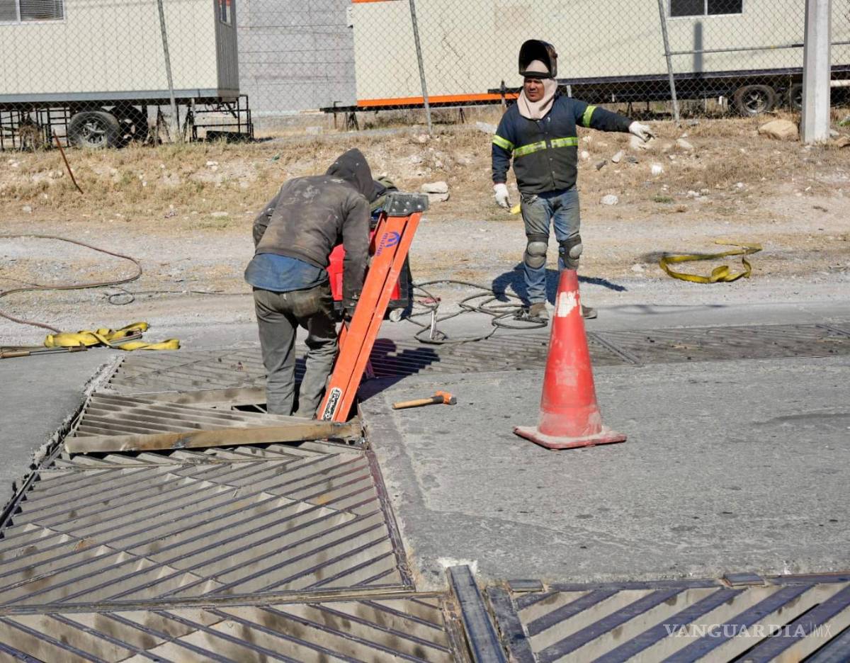 $!Los trabajos incluyeron la limpieza de alcantarillas.