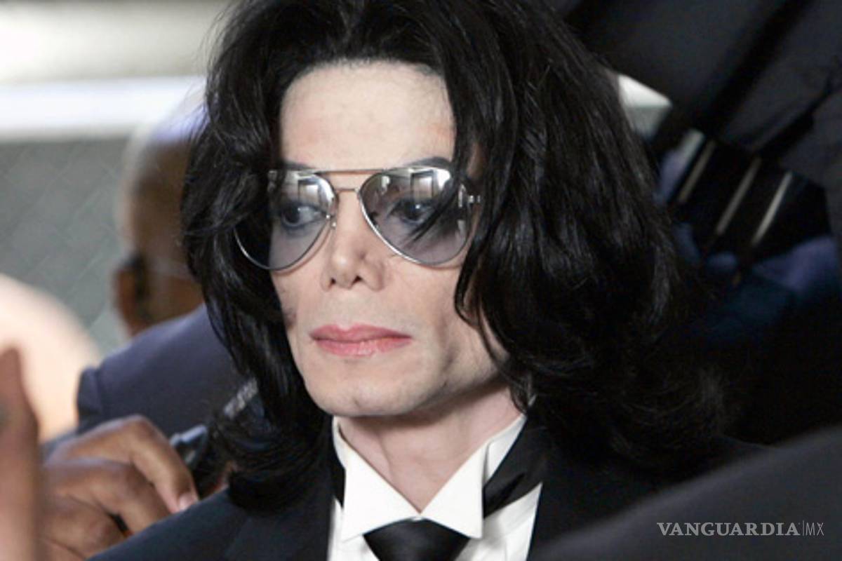 Revisarán registros de médico de Jackson