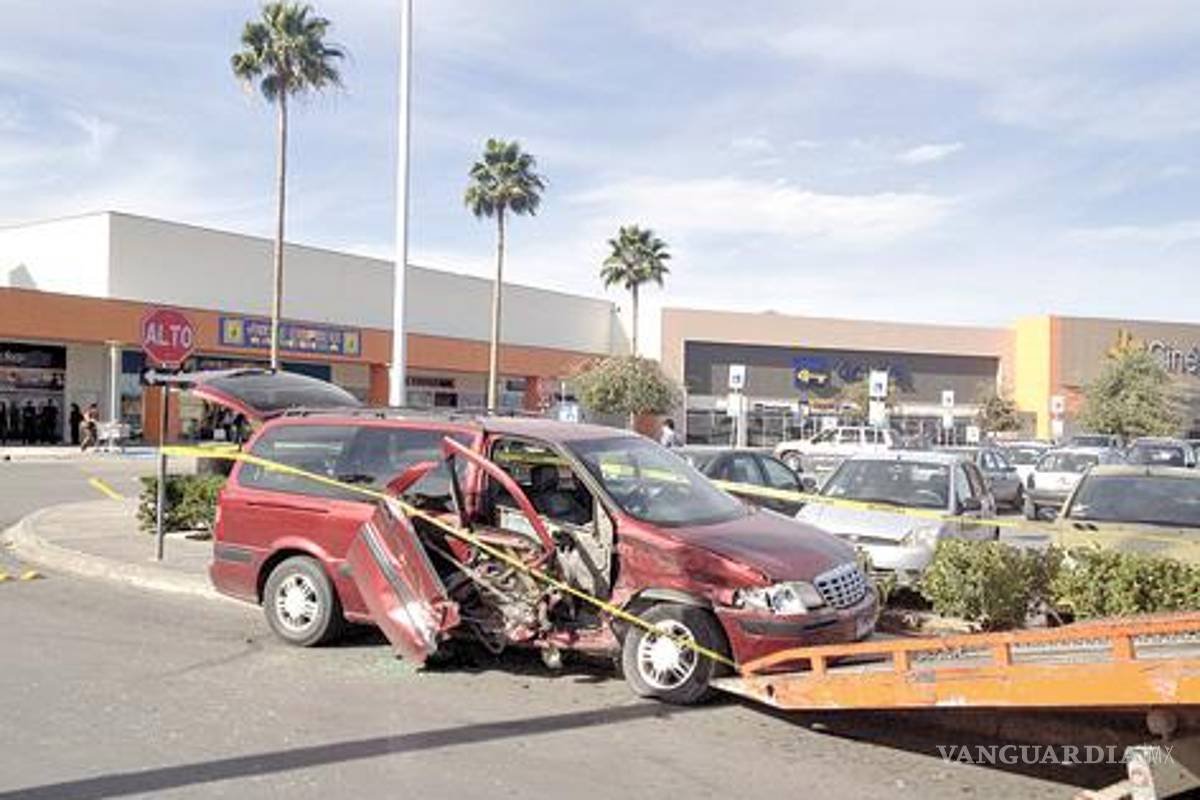 Provoca pánico en Plaza Sendero