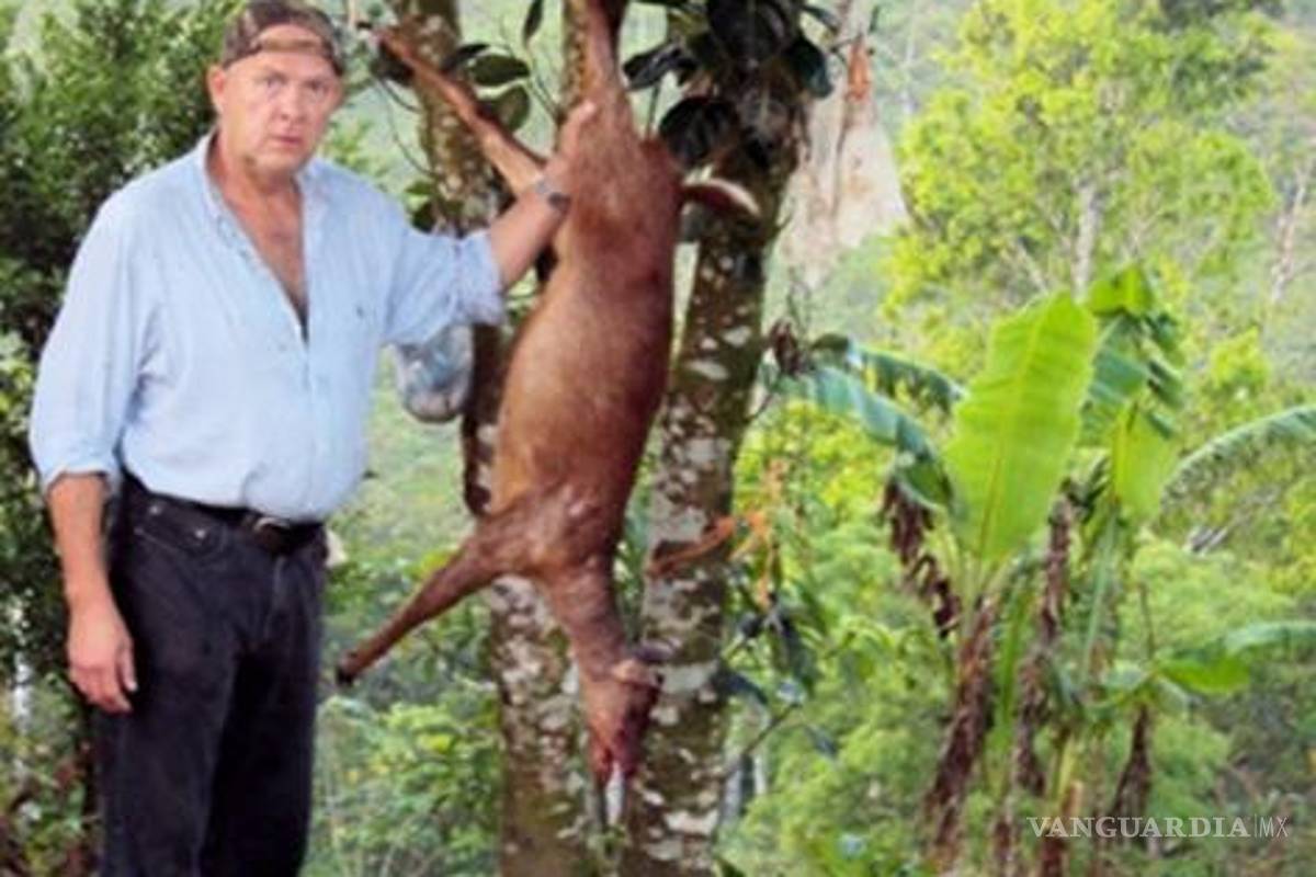 Funcionario oaxaqueño presume fotos con animales muertos