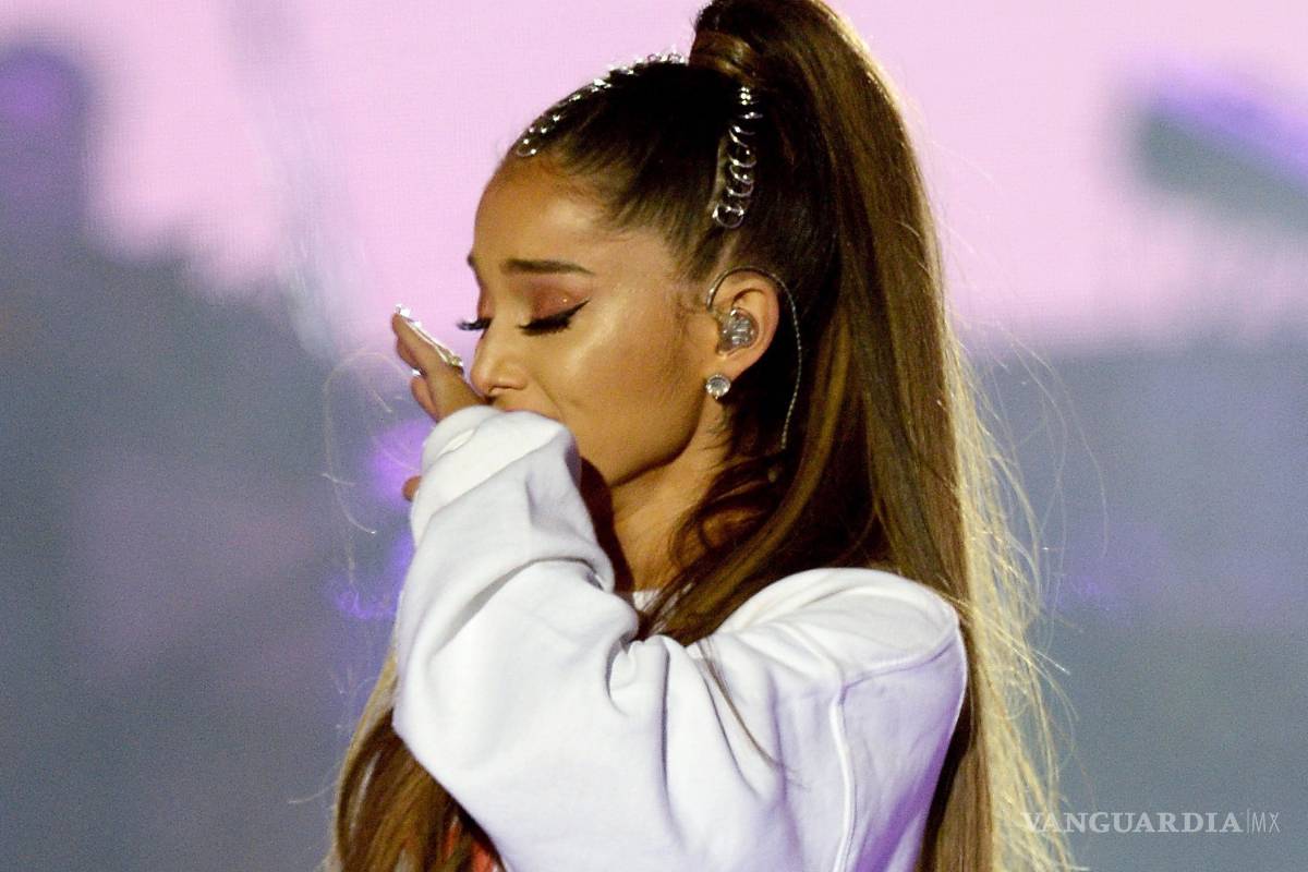 Ariana Grande lanza sencillo en apoyo a víctimas de Manchester
