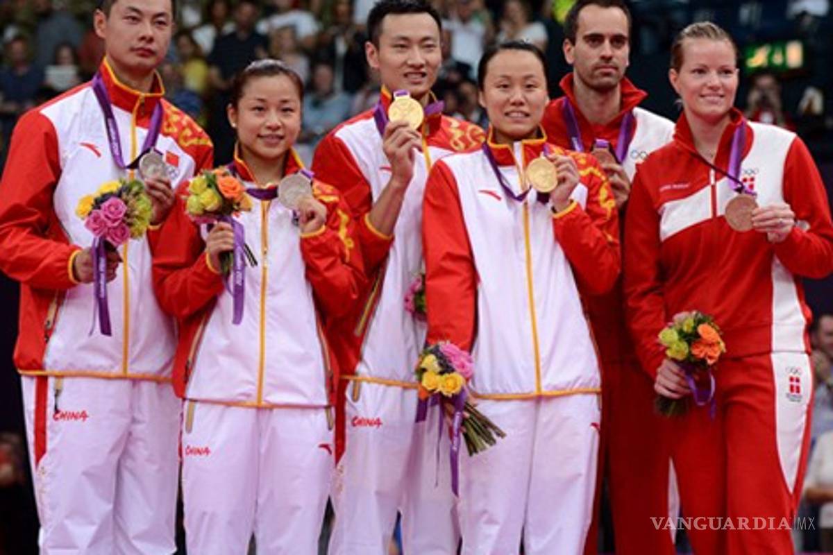 Uno, dos en bádminton para China