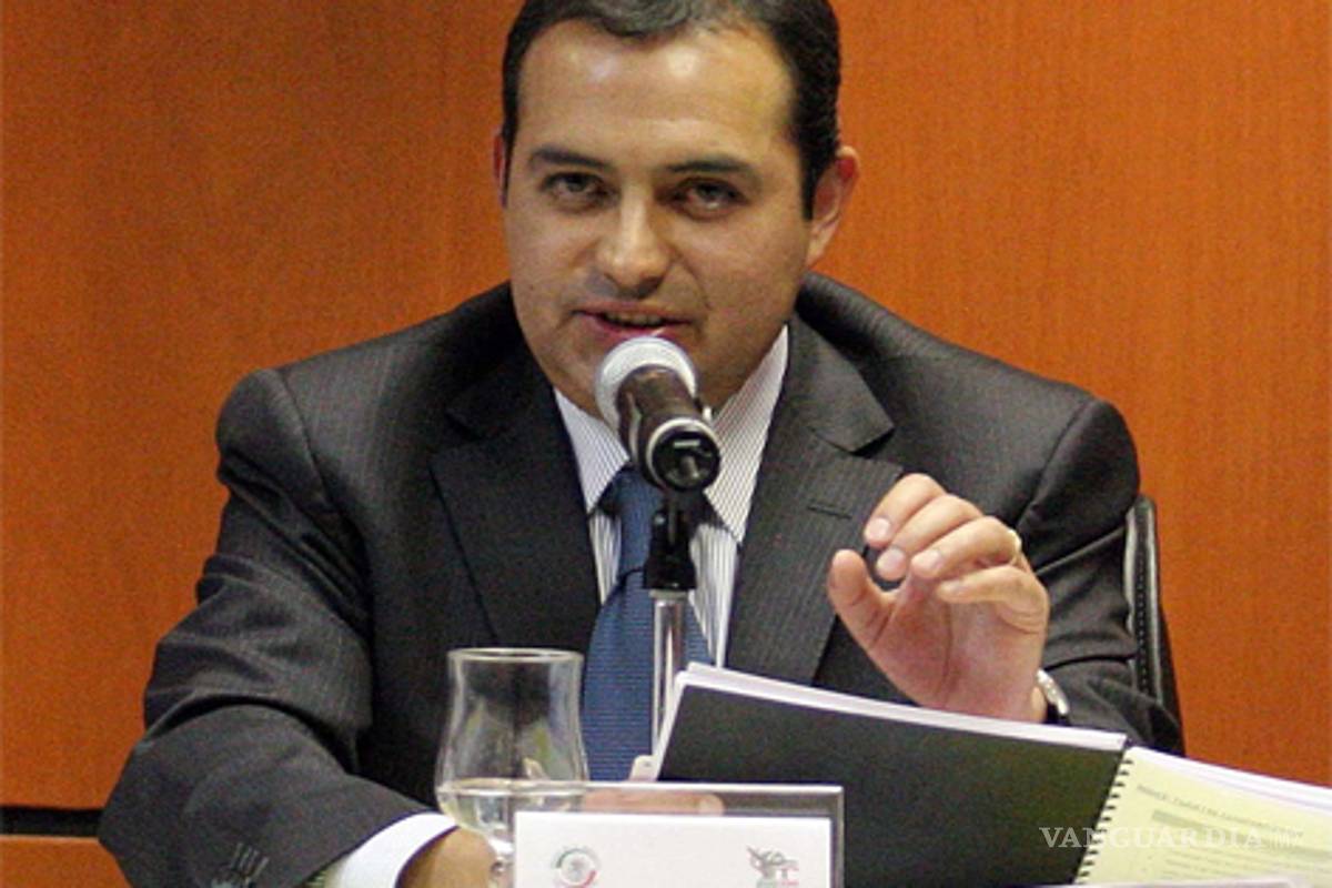 Con seis mil pesos mensuales tienes para casa, carro y escuela privada: Cordero