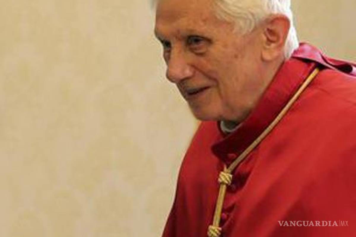 Corrupción y sexo en el Vaticano causaron renuncia del papa