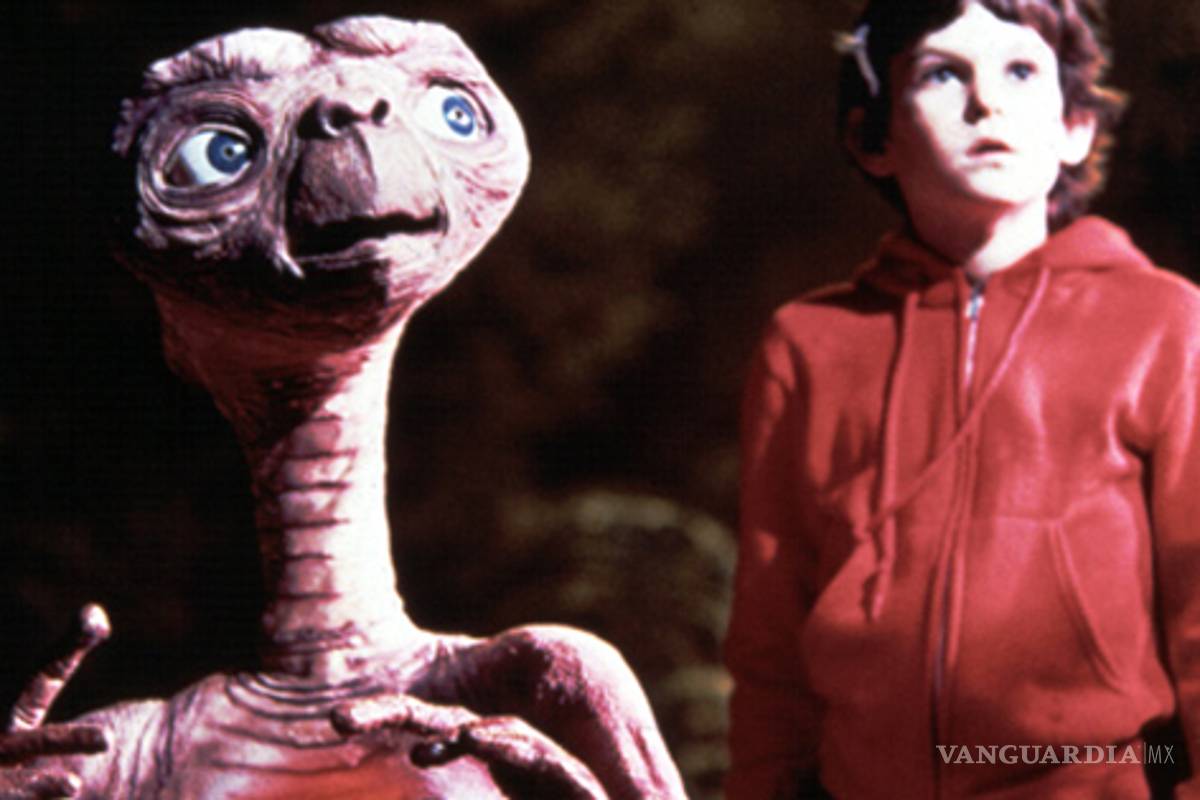 Homenaje a ET por sus 30 años