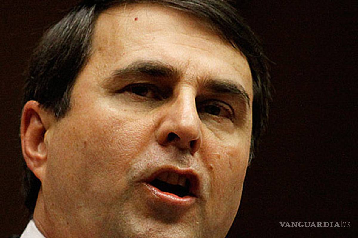 Paraguay: Federico Franco cesa a 10 jefes militares leales al depuesto Fernando Lugo