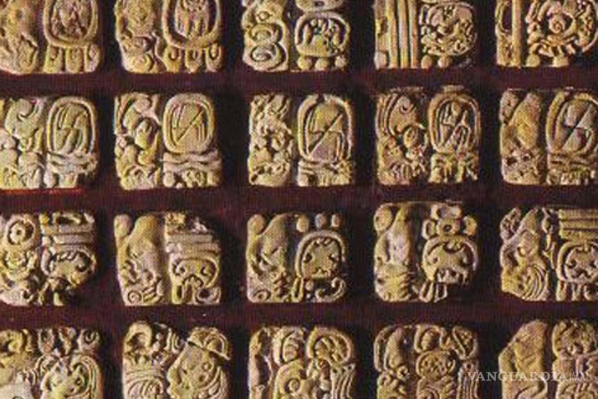 Descifran jeroglíficos del sistema maya