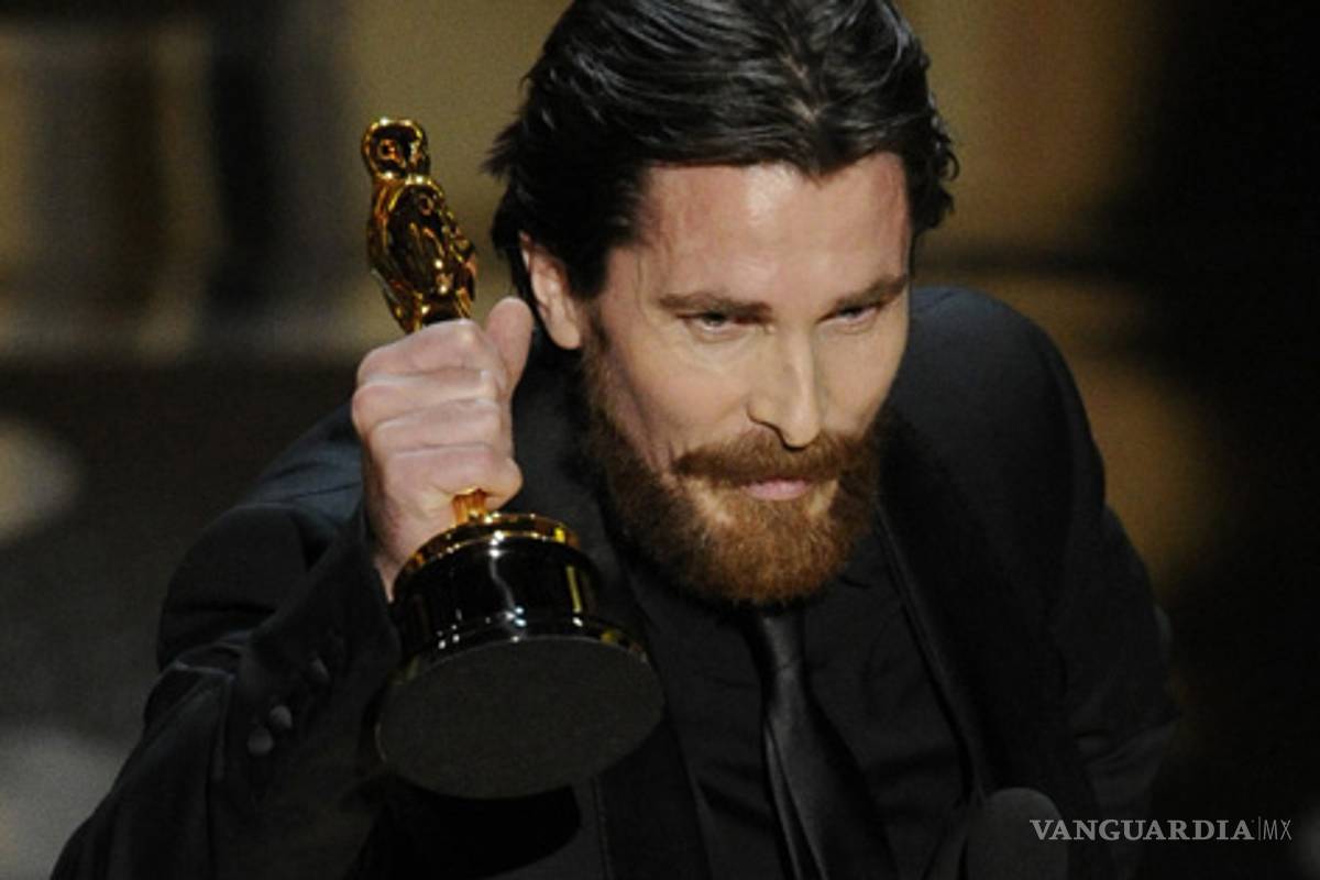 Christian Bale gana Oscar como actor de reparto