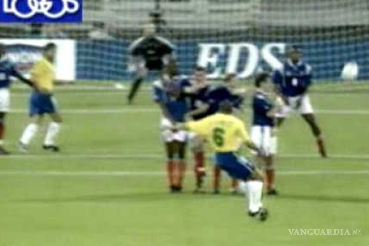 El efecto Magnus: Tiene explicación científica golazo de Roberto Carlos