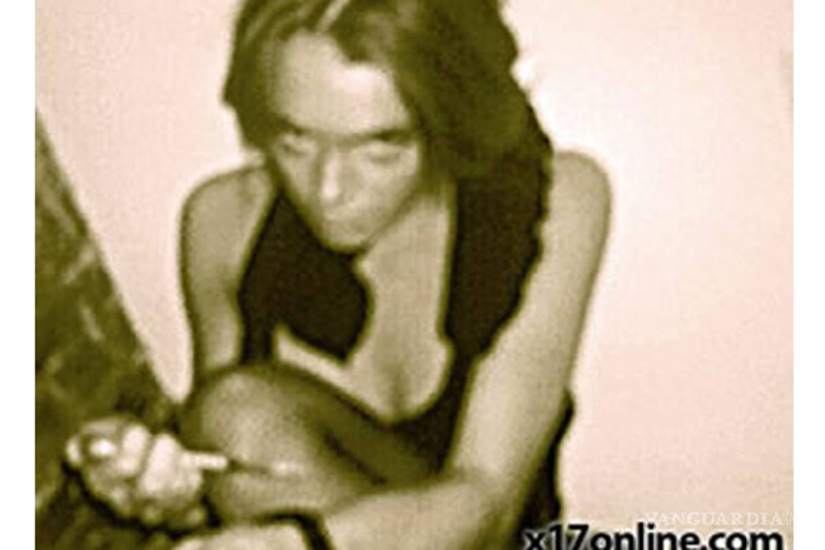 Revelan fotos de Lohan consumiendo drogas