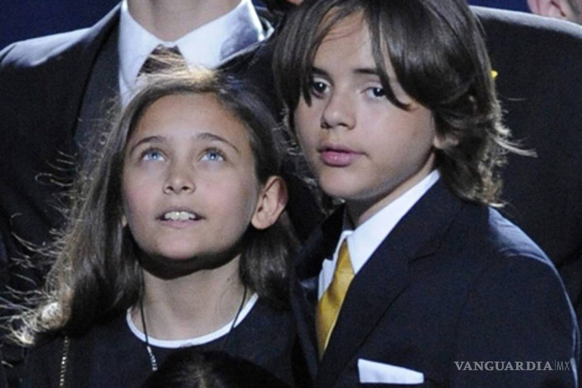 Los hijos de Michael Jackson superaron su pérdida viendo su cadáver