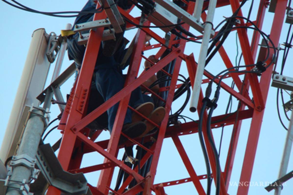 Amparos de Iusacell por licitación de espectro son para 'chicanear': Nextel