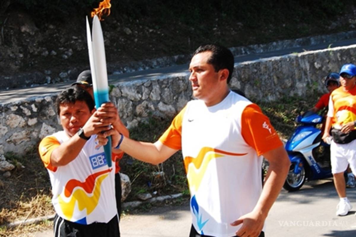 Antorcha recorre sureste de México camino a Guadalajara 2011