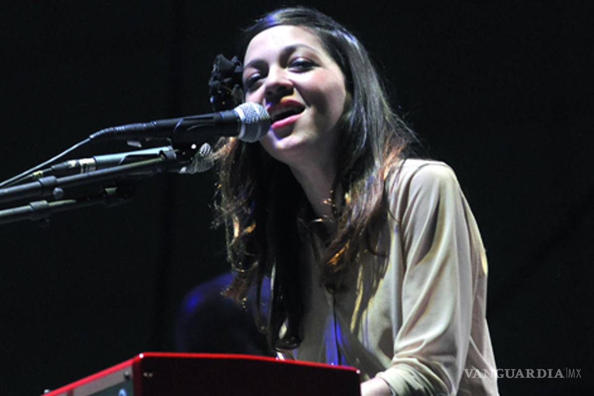 Conquistados por la 'Mujer Divina', Natalia Lafurcade