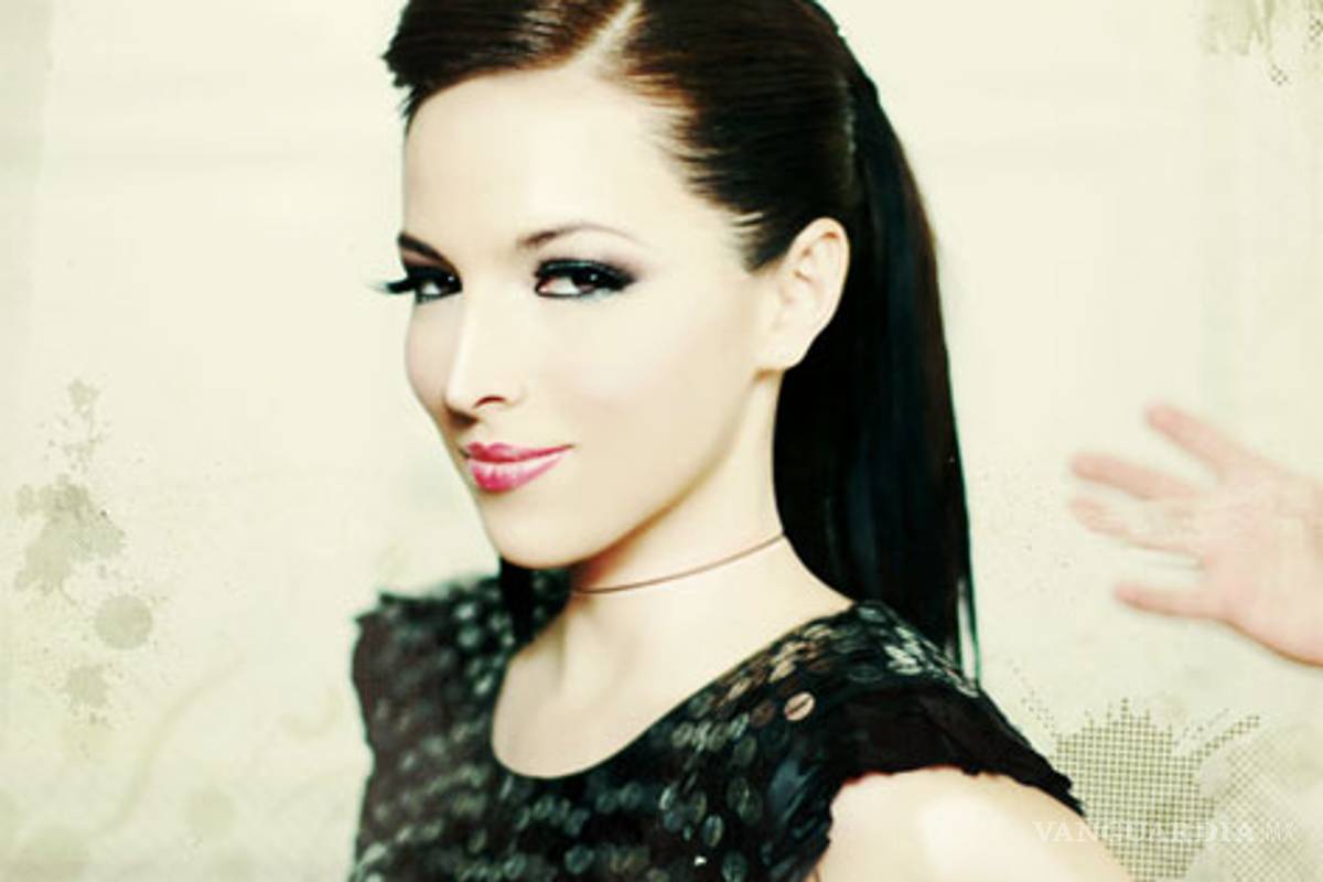 Paty Cantú ofrece show en el Metropólitan