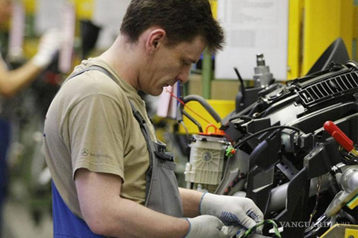 En 10 años se perdieron 900 mil empleos en la manufactura