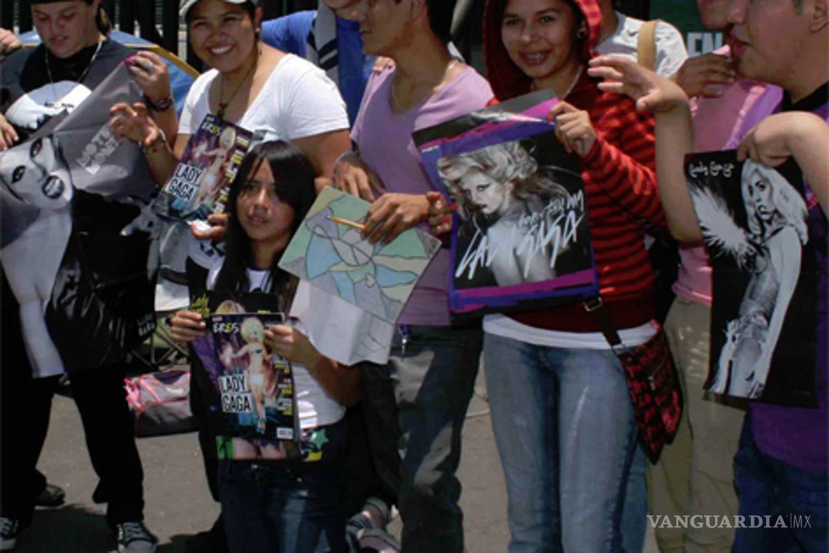 Fans de Lady Gaga esperan verla antes del concierto