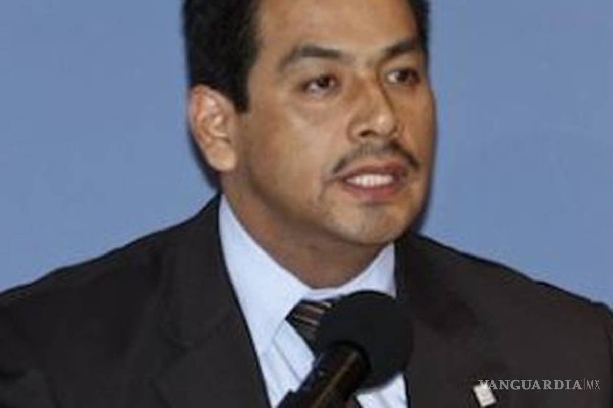 Renuncia de Cuitláhuac presume vínculos con el crimen: Proceso