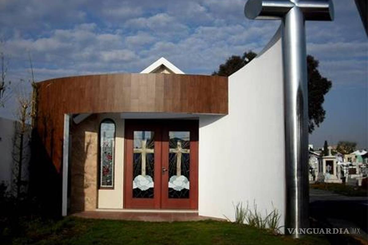 El fastuoso mausoleo para 'El Lazca'